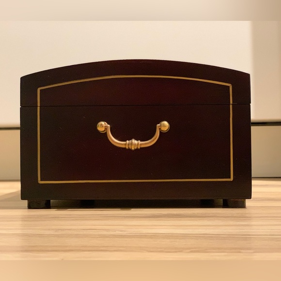 Vintage Western Germany Mahogany Treasure box - Picture 3 of 13